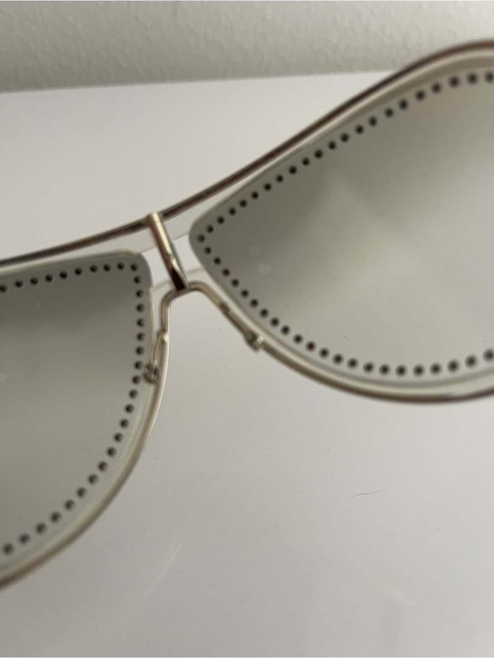Gucci Clear Crystal Aviator Sunglasses - Picture 6 of 7